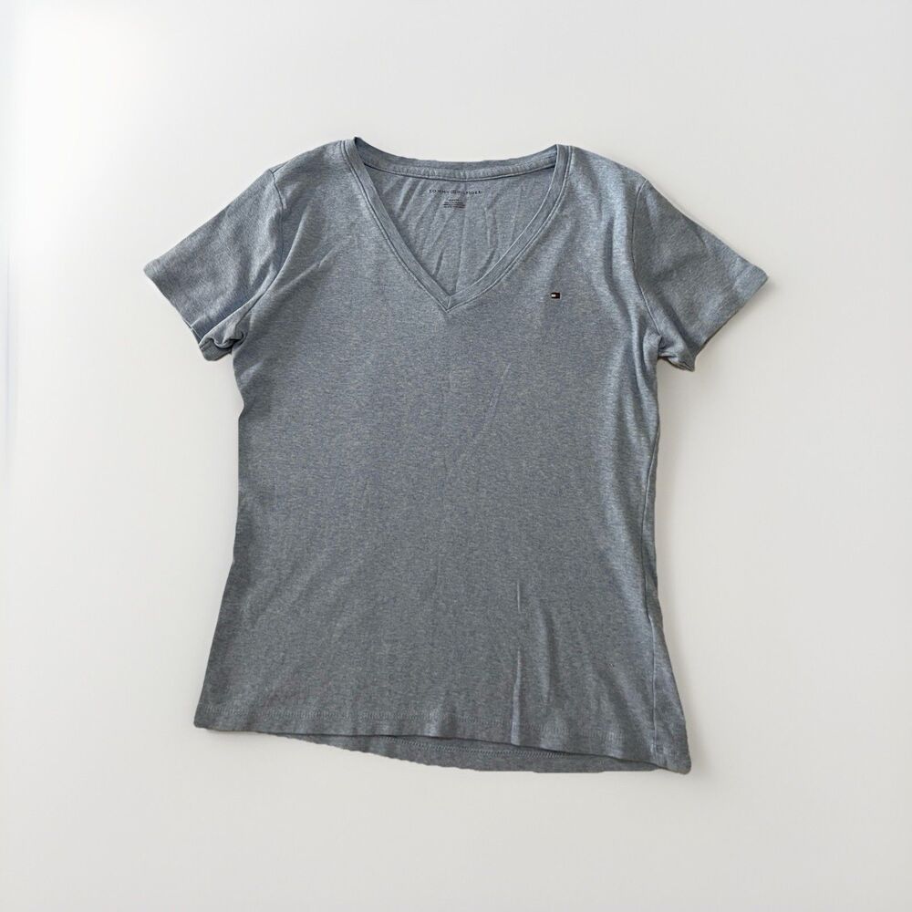 Tommy Hilfiger Women’s Light Blue Heathered V-Neck T-Shirt Size Medium Cotton